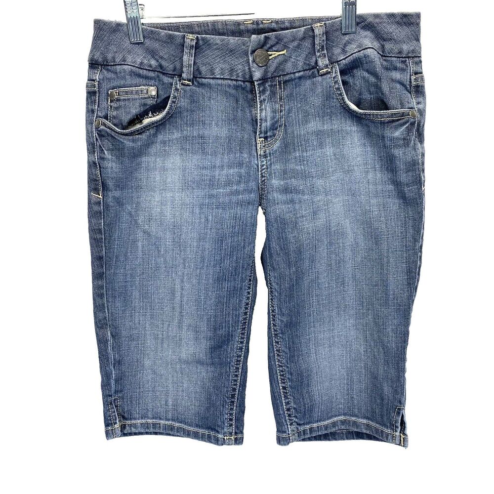 DKNY Womens Jeans 4 Blue Low Rise Capri Medium Wash Denim 5 Pockets Embroidered